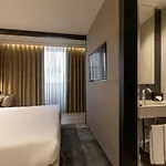 Royal Bridges Hotel 4*