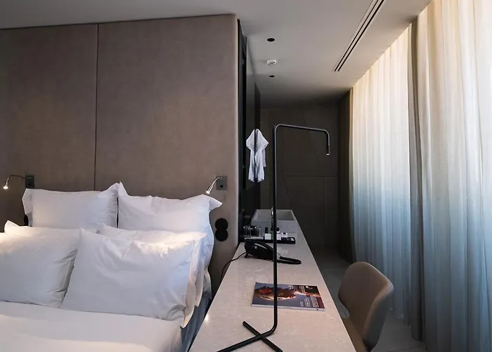 Royal Bridges Hotel 4*