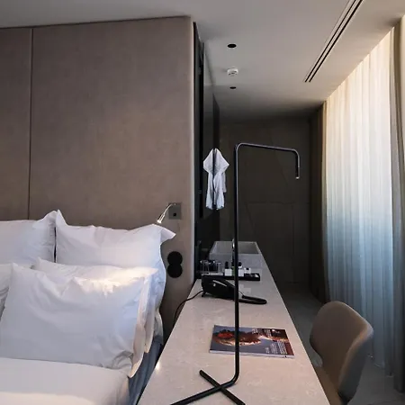 Royal Bridges Hotel 4*