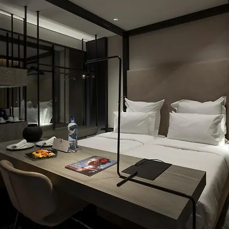 호텔 Royal Bridges 4*