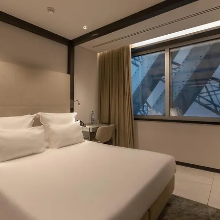 Royal Bridges 호텔 4*