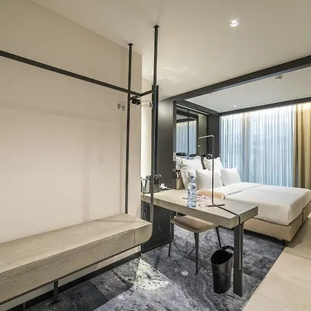 Royal Bridges Hotel