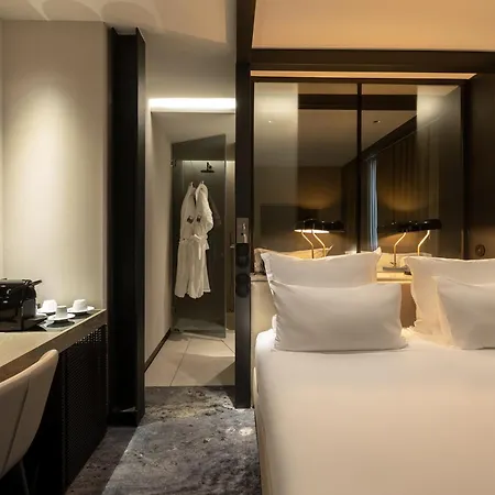 Royal Bridges Hotel 4*