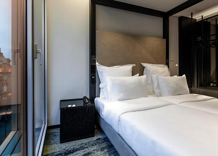 Royal Bridges 4* Porto